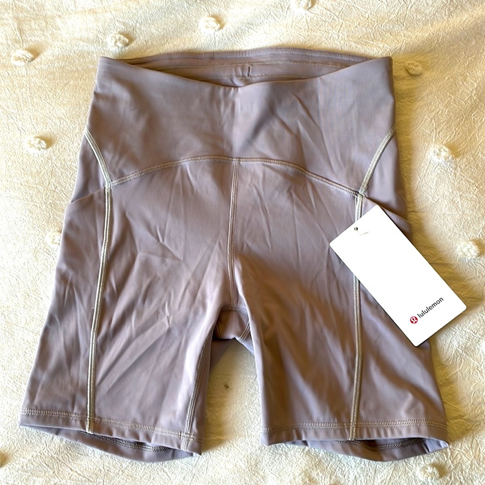 Lululemon biker shorts “Power Thru” size 6. Dusty lavender color, new with tags!